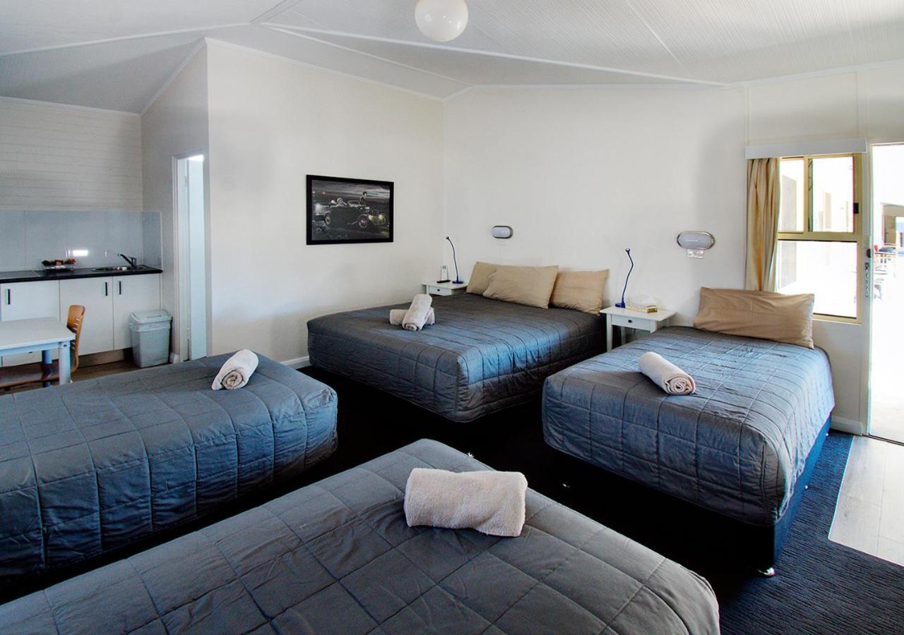 Memphis Motor Inn Parkes Eksteriør billede