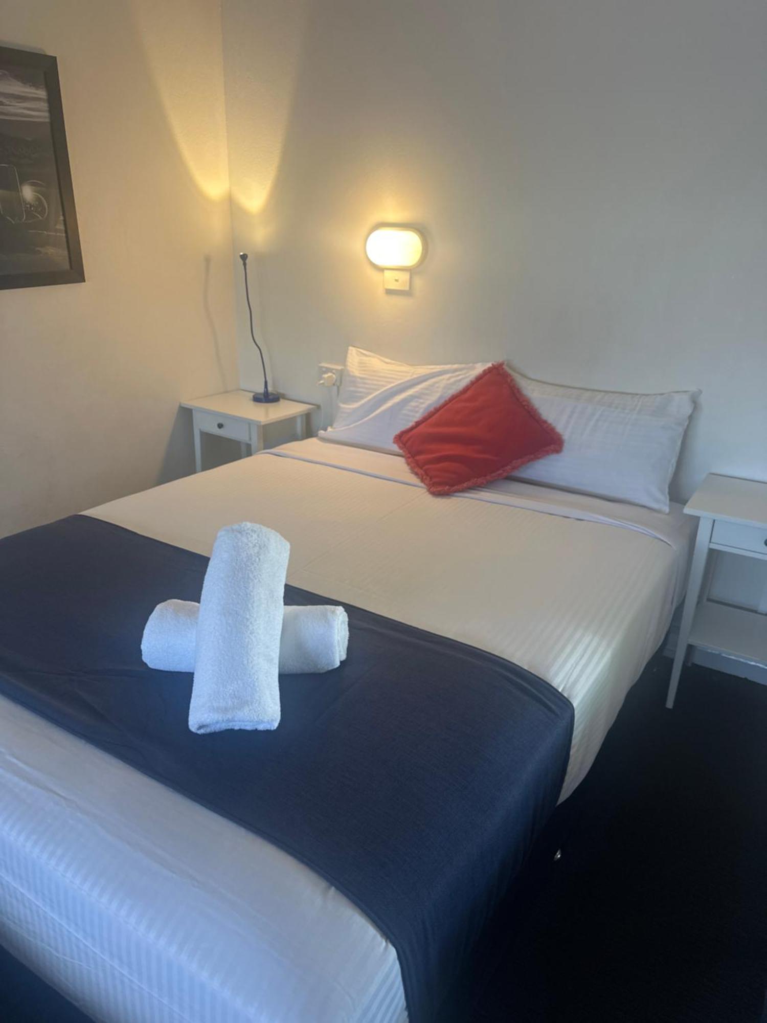 Memphis Motor Inn Parkes Eksteriør billede